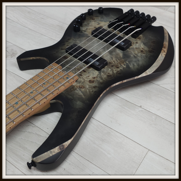 Cort Artisan Series Space 5 Headless, Star Dust Black *B-Ware*